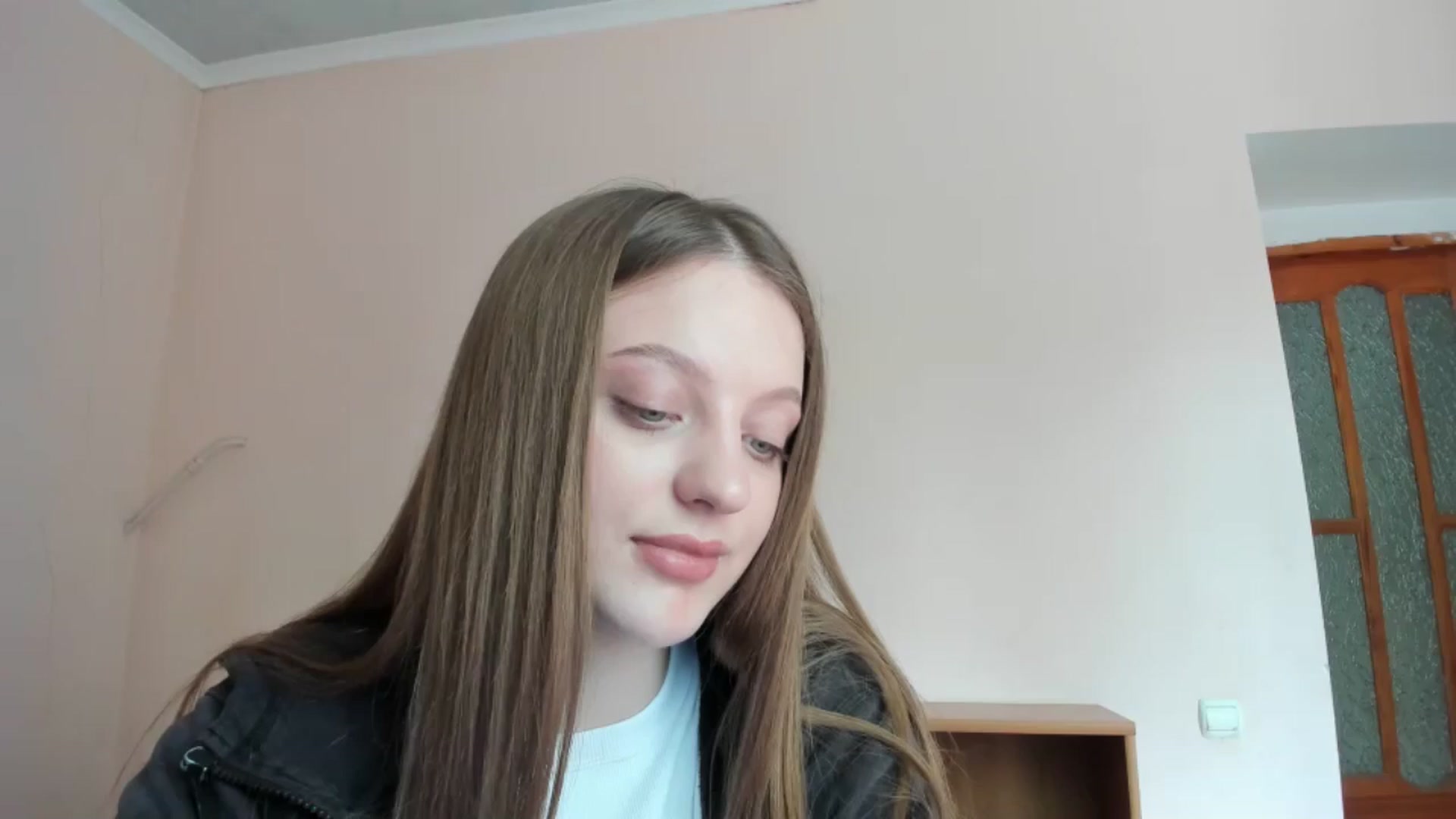Gallery image thumbnail from Evalimi's myfreecams stream on, 05/27/2025, 13:23 image 1 of 20