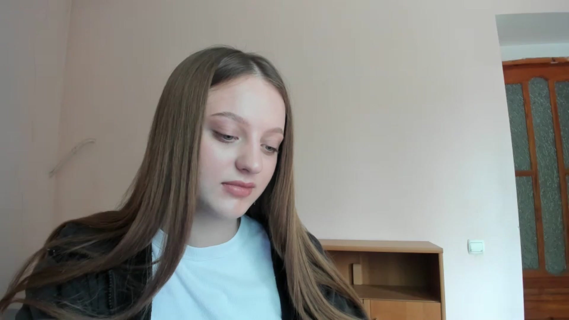 Gallery image thumbnail from Evalimi's myfreecams stream on, 05/27/2025, 13:23 image 7 of 20