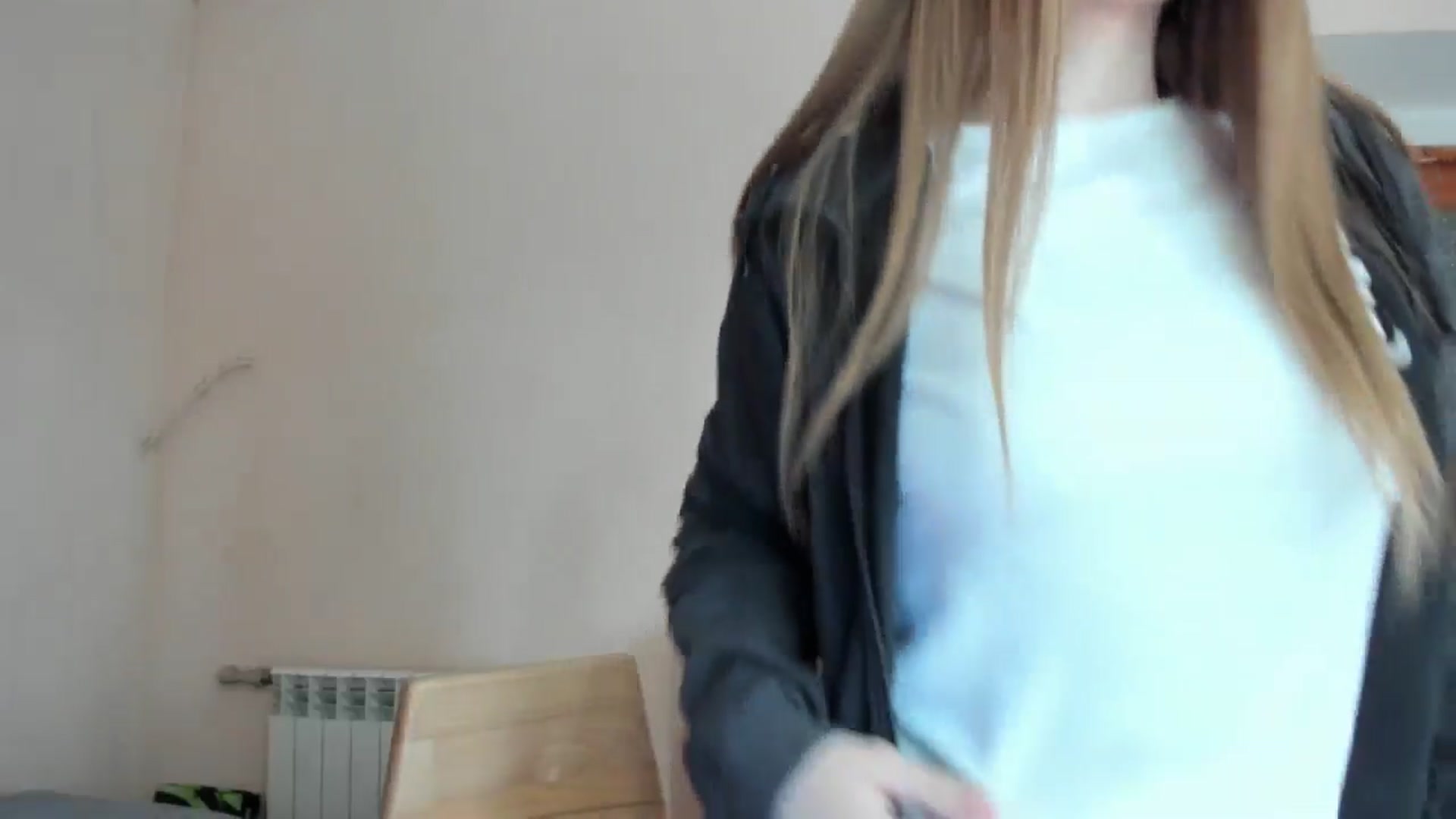 Gallery image thumbnail from Evalimi's myfreecams stream on, 05/27/2025, 13:23 image 13 of 20