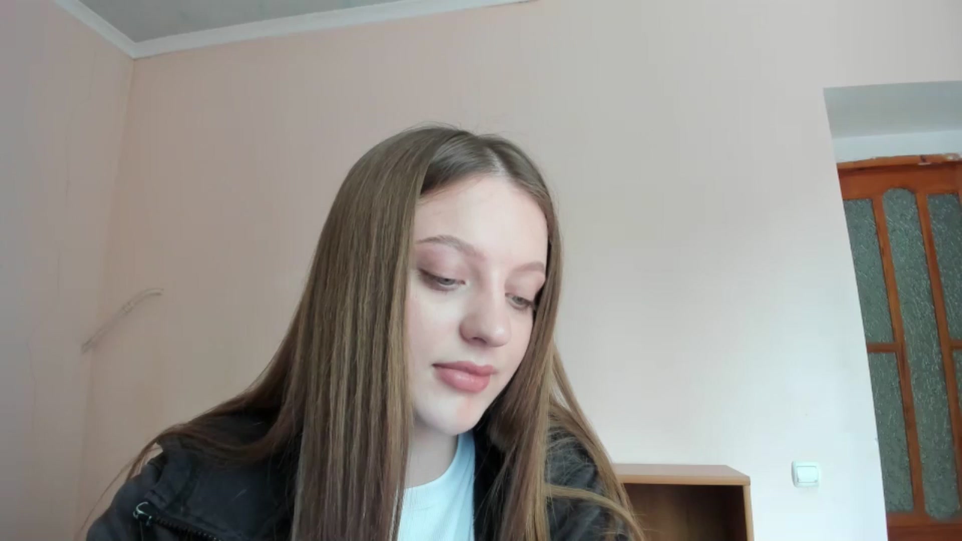 Gallery image thumbnail from Evalimi's myfreecams stream on, 05/27/2025, 13:23 image 2 of 20