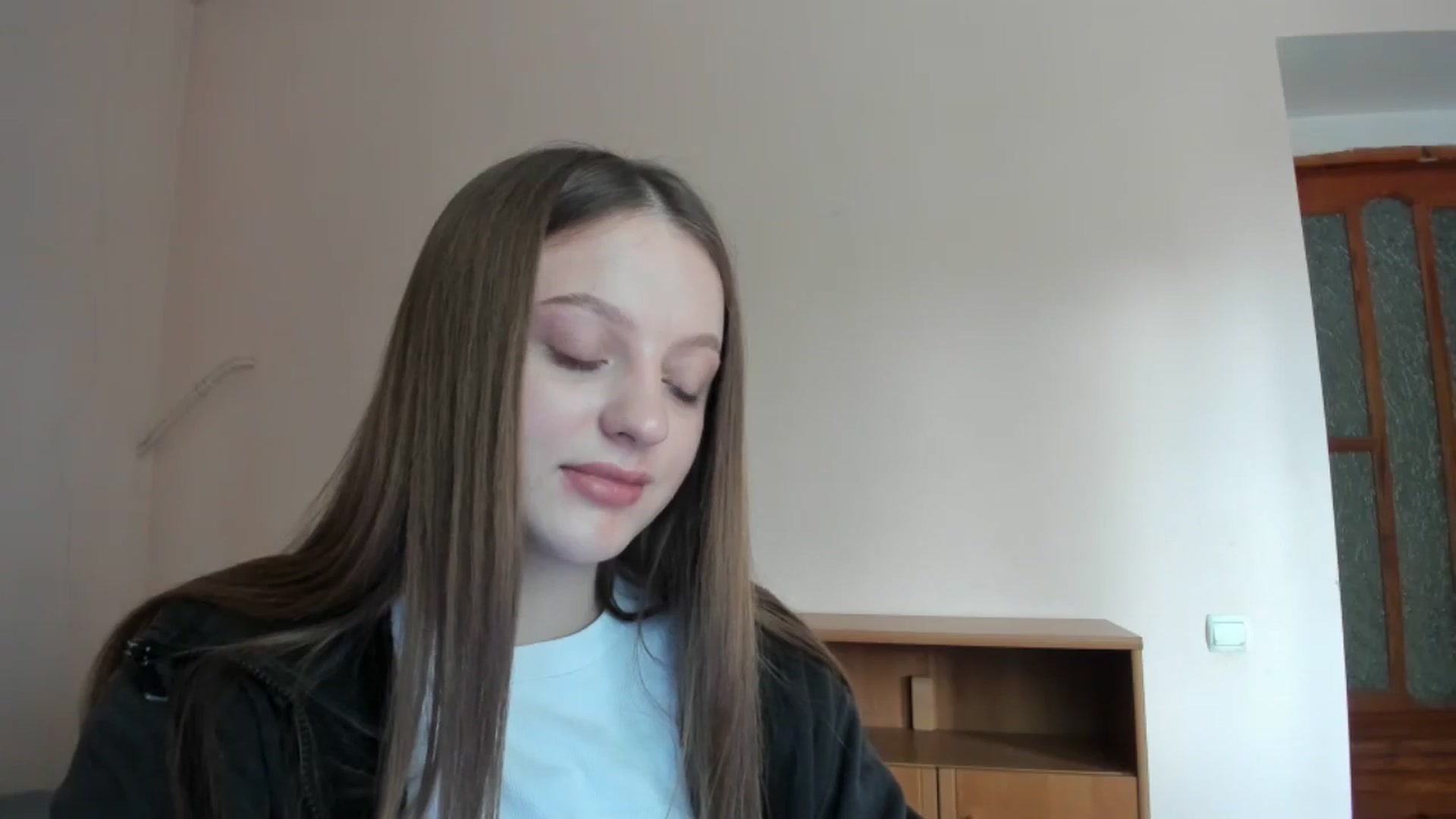 Gallery image thumbnail from Evalimi's myfreecams stream on, 05/27/2025, 13:23 image 12 of 20