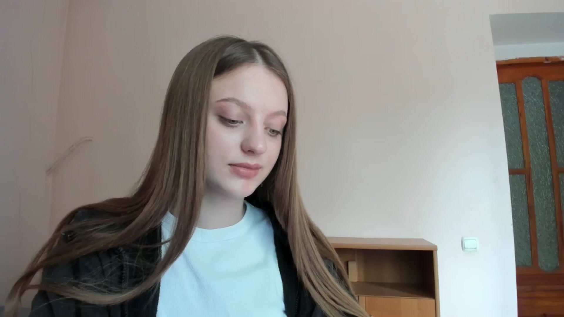 Gallery image thumbnail from Evalimi's myfreecams stream on, 05/27/2025, 13:23 image 5 of 20