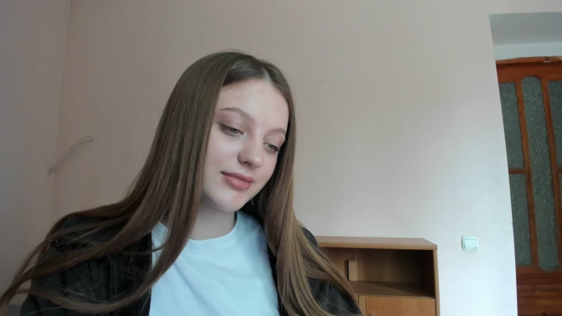 Gallery image thumbnail from Evalimi's myfreecams stream on, 05/27/2025, 13:23 image 6 of 20