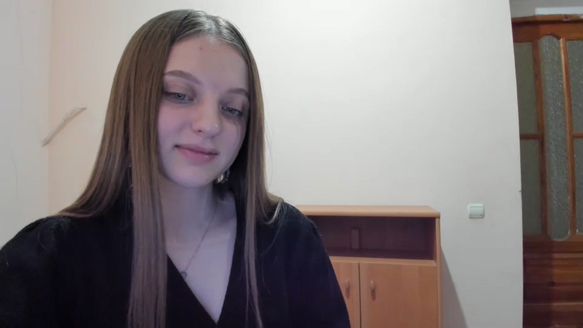 Gallery image thumbnail from Evalimi's myfreecams stream on, 05/28/2025, 19:06 image 17 of 20
