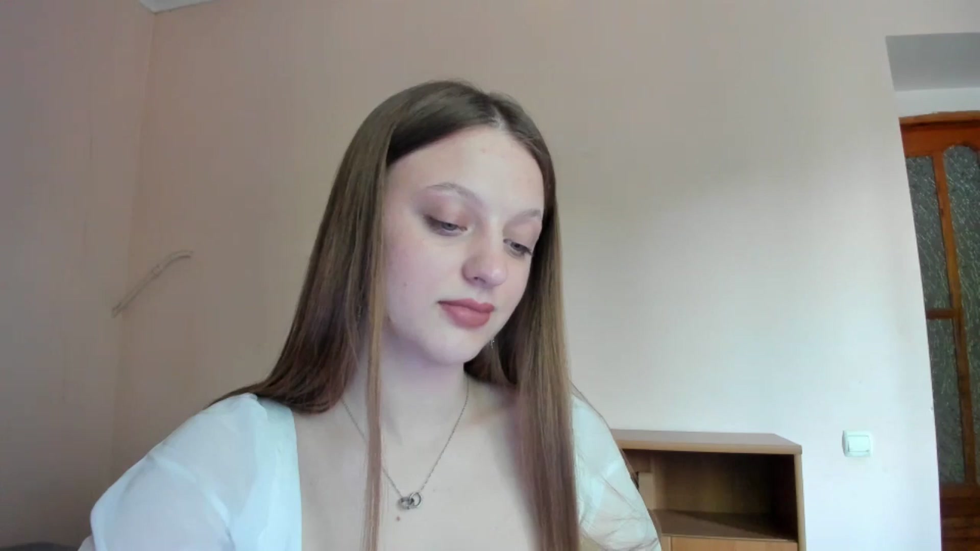 Gallery image thumbnail from Evalimi's myfreecams stream on, 05/29/2025, 17:04 image 2 of 20