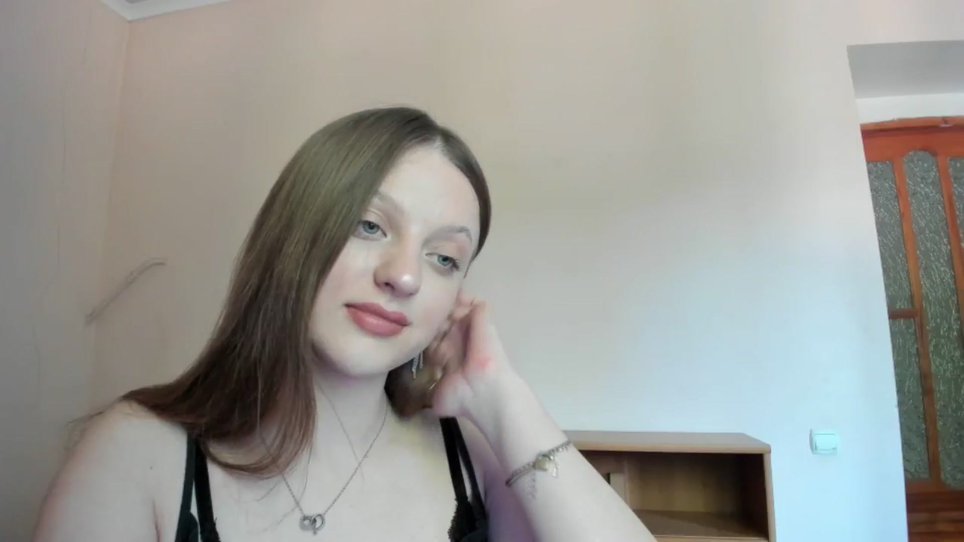 Gallery image thumbnail from Evalimi's myfreecams stream on, 05/30/2025, 16:12 image 12 of 20