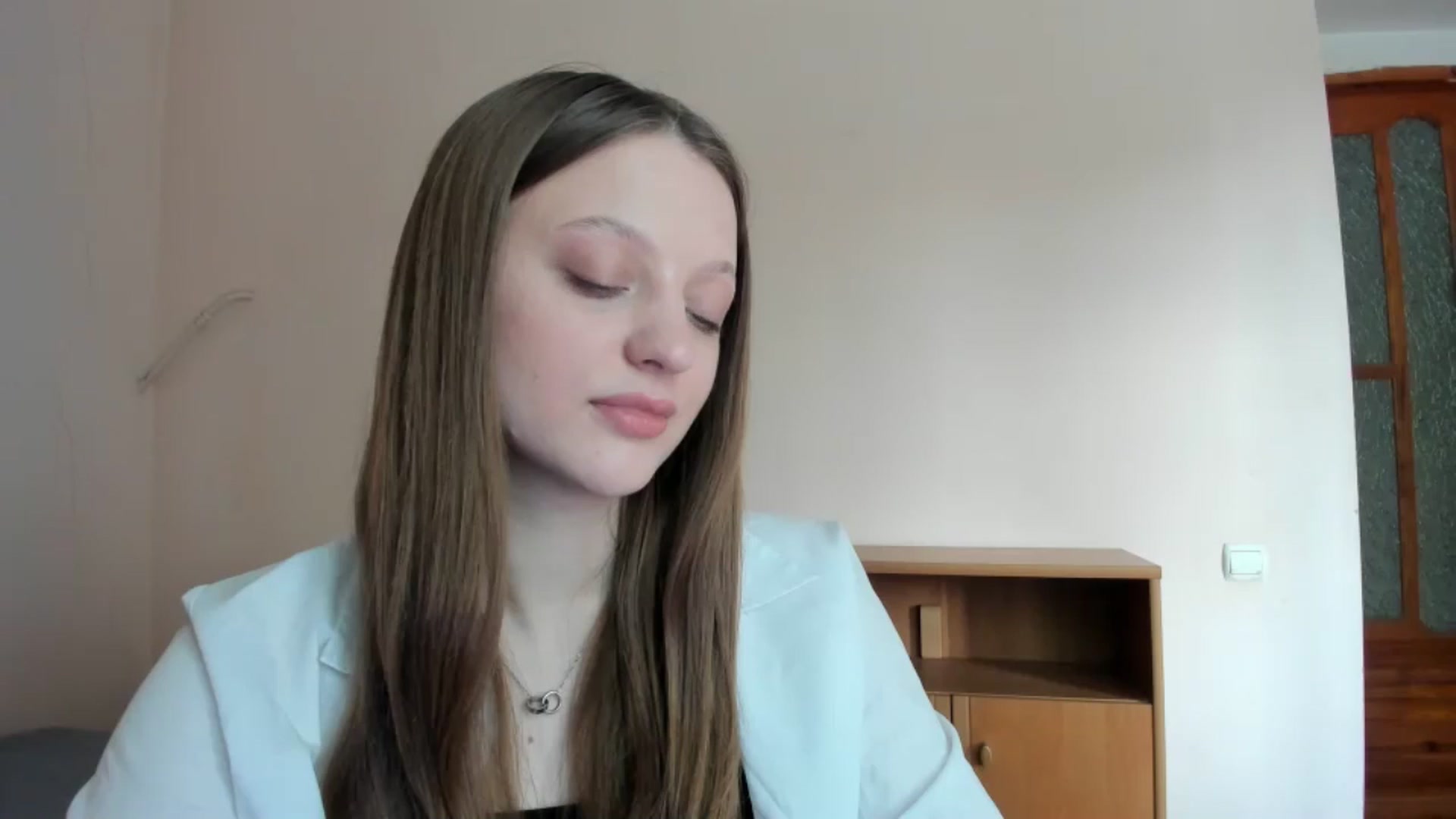 Gallery image thumbnail from Evalimi's myfreecams stream on, 06/01/2025, 12:58 image 7 of 20