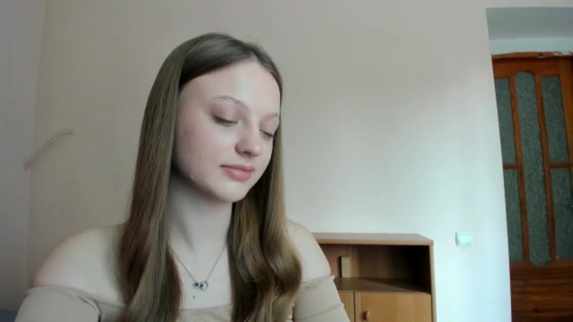 Gallery image thumbnail from Evalimi's myfreecams stream on, 06/02/2025, 12:10 image 18 of 20