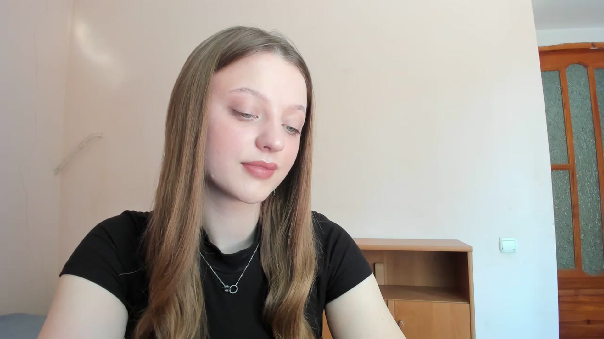 Gallery image thumbnail from Evalimi's myfreecams stream on, 06/03/2025, 11:17 image 10 of 20