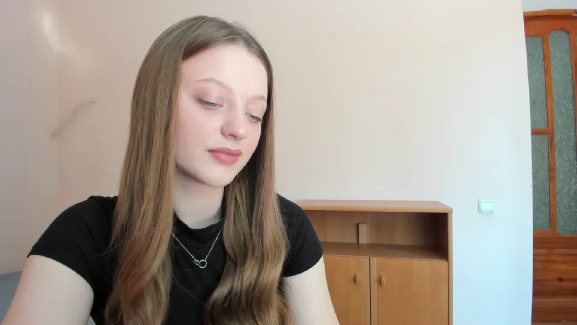 Gallery image thumbnail from Evalimi's myfreecams stream on, 06/03/2025, 11:17 image 3 of 20
