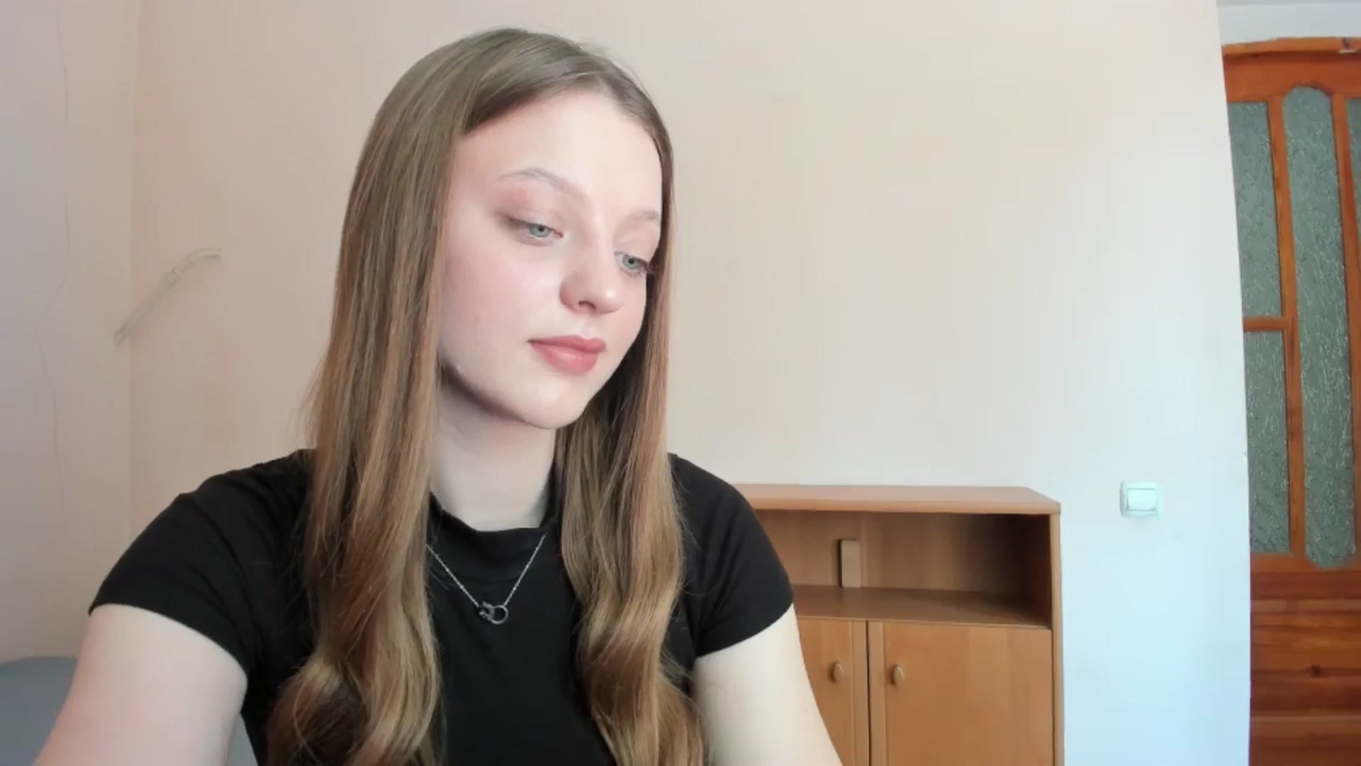 Gallery image thumbnail from Evalimi's myfreecams stream on, 06/03/2025, 11:17 image 19 of 20