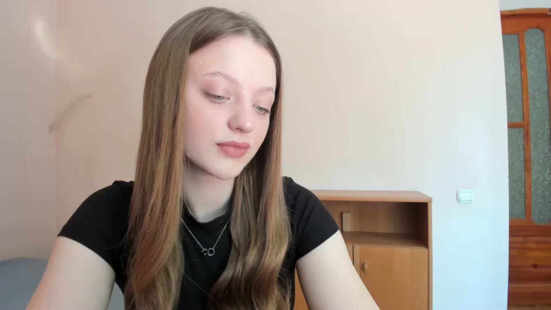 Gallery image thumbnail from Evalimi's myfreecams stream on, 06/03/2025, 11:17 image 1 of 20