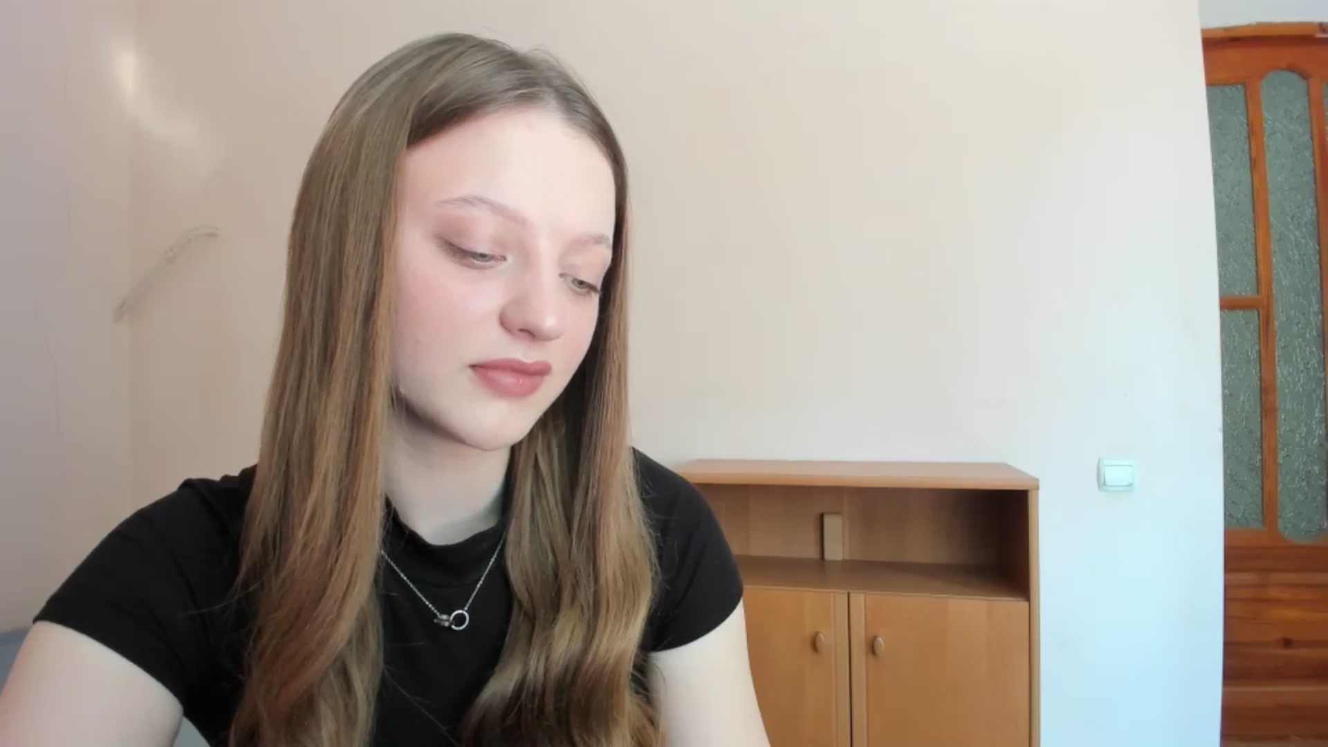 Gallery image thumbnail from Evalimi's myfreecams stream on, 06/03/2025, 11:17 image 4 of 20