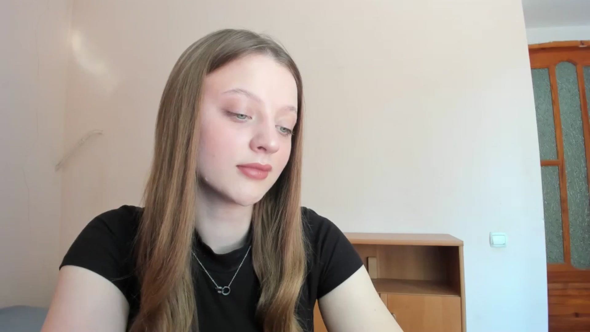 Gallery image thumbnail from Evalimi's myfreecams stream on, 06/03/2025, 11:17 image 8 of 20