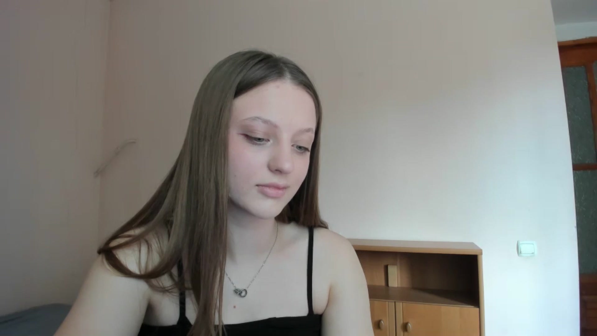 Gallery image thumbnail from Evalimi's myfreecams stream on, 06/04/2025, 10:06 image 2 of 20