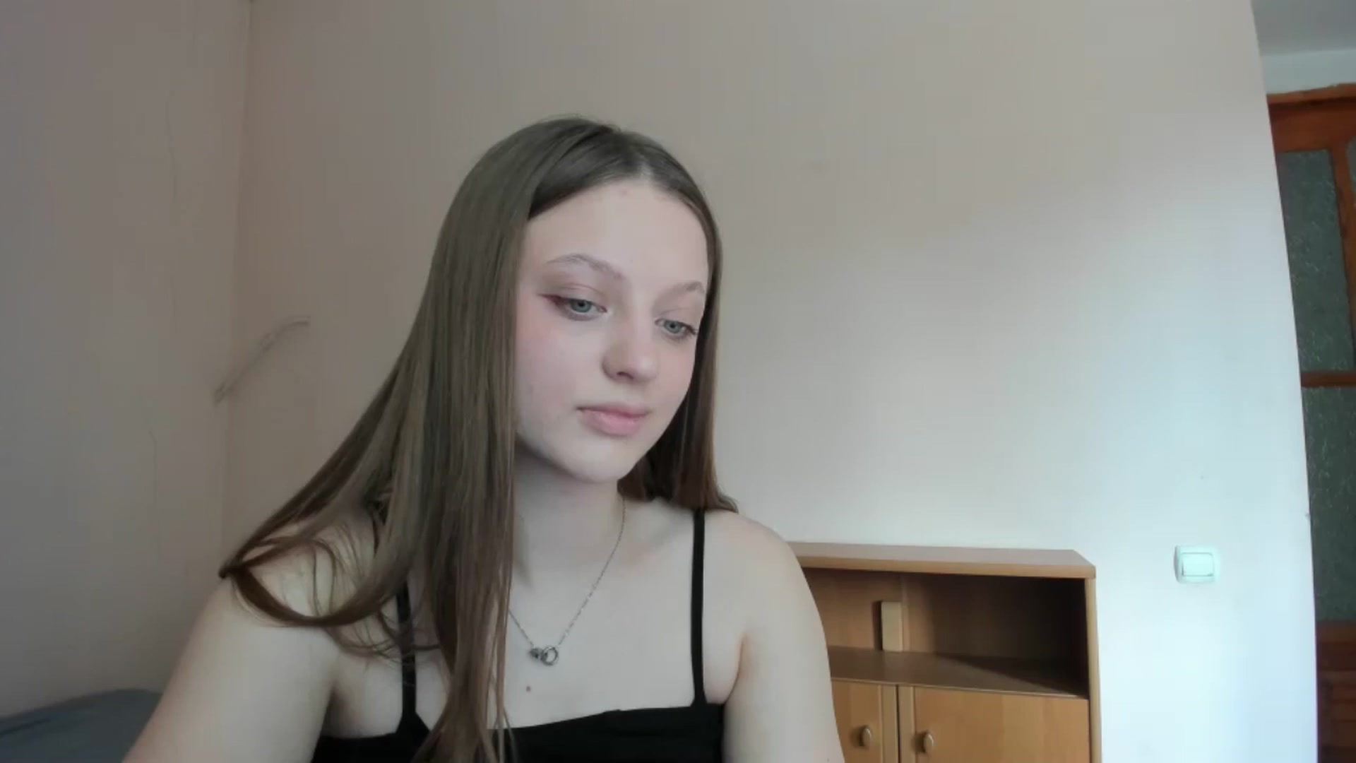 Gallery image thumbnail from Evalimi's myfreecams stream on, 06/04/2025, 10:06 image 1 of 20