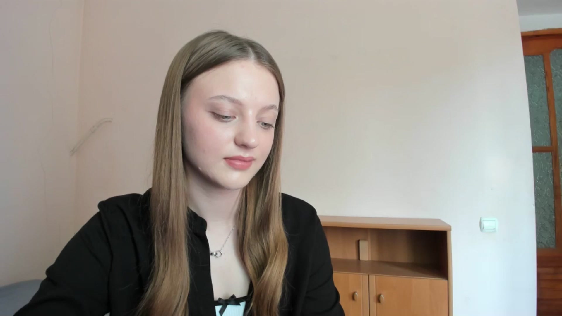 Gallery image thumbnail from Evalimi's myfreecams stream on, 06/05/2025, 12:48 image 14 of 20