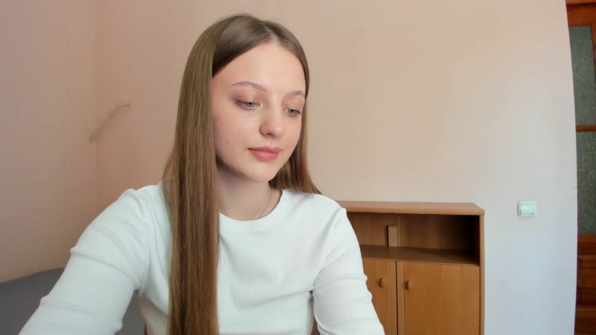 Gallery image thumbnail from Evalimi's myfreecams stream on, 06/06/2025, 11:36 image 11 of 20