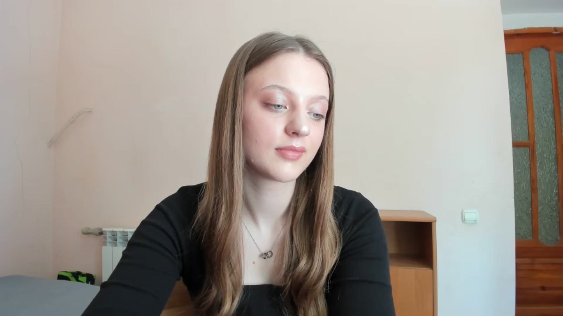 Gallery image thumbnail from Evalimi's myfreecams stream on, 06/08/2025, 12:19 image 15 of 20