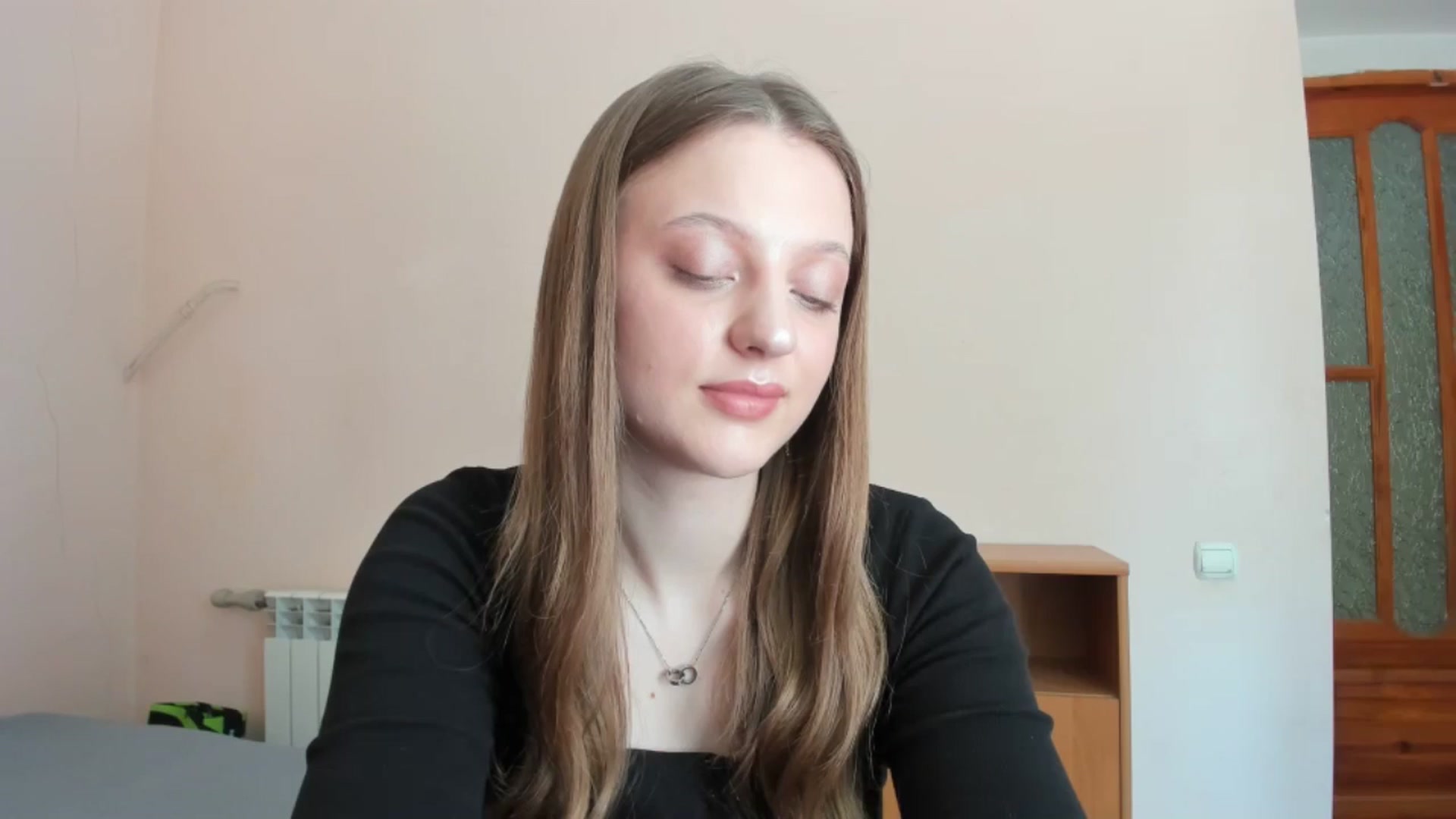 Gallery image thumbnail from Evalimi's myfreecams stream on, 06/08/2025, 12:19 image 16 of 20
