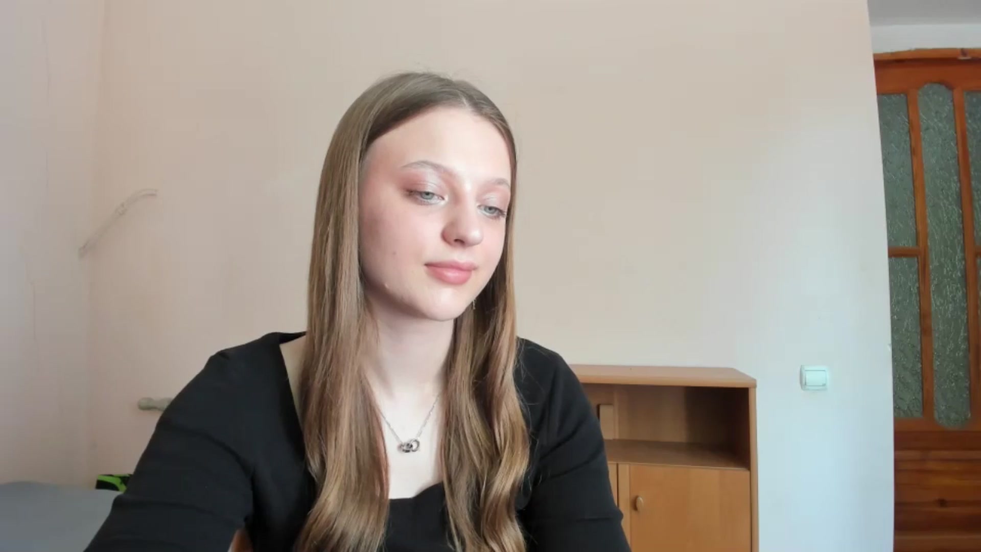 Gallery image thumbnail from Evalimi's myfreecams stream on, 06/08/2025, 13:15 image 6 of 20