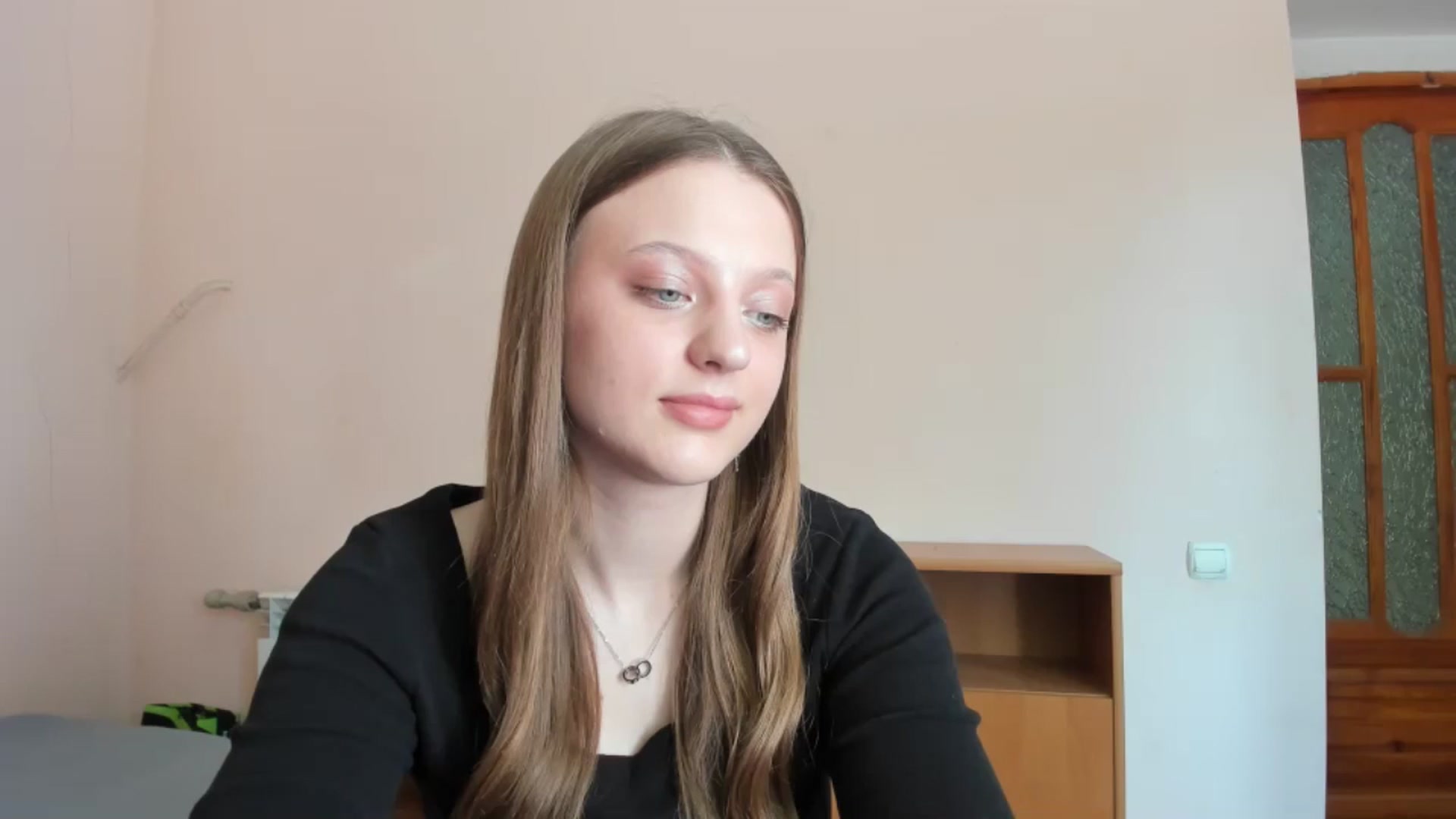 Gallery image thumbnail from Evalimi's myfreecams stream on, 06/08/2025, 13:15 image 8 of 20