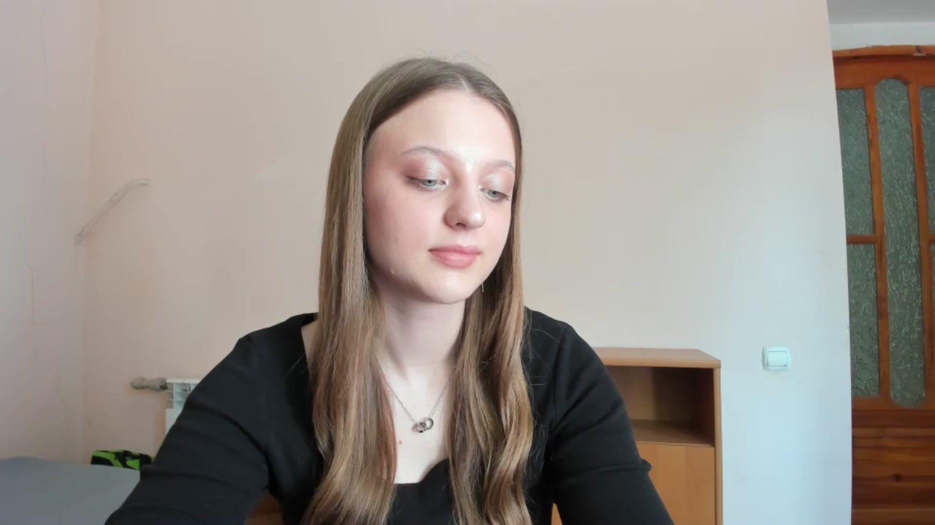 Gallery image thumbnail from Evalimi's myfreecams stream on, 06/08/2025, 13:15 image 11 of 20
