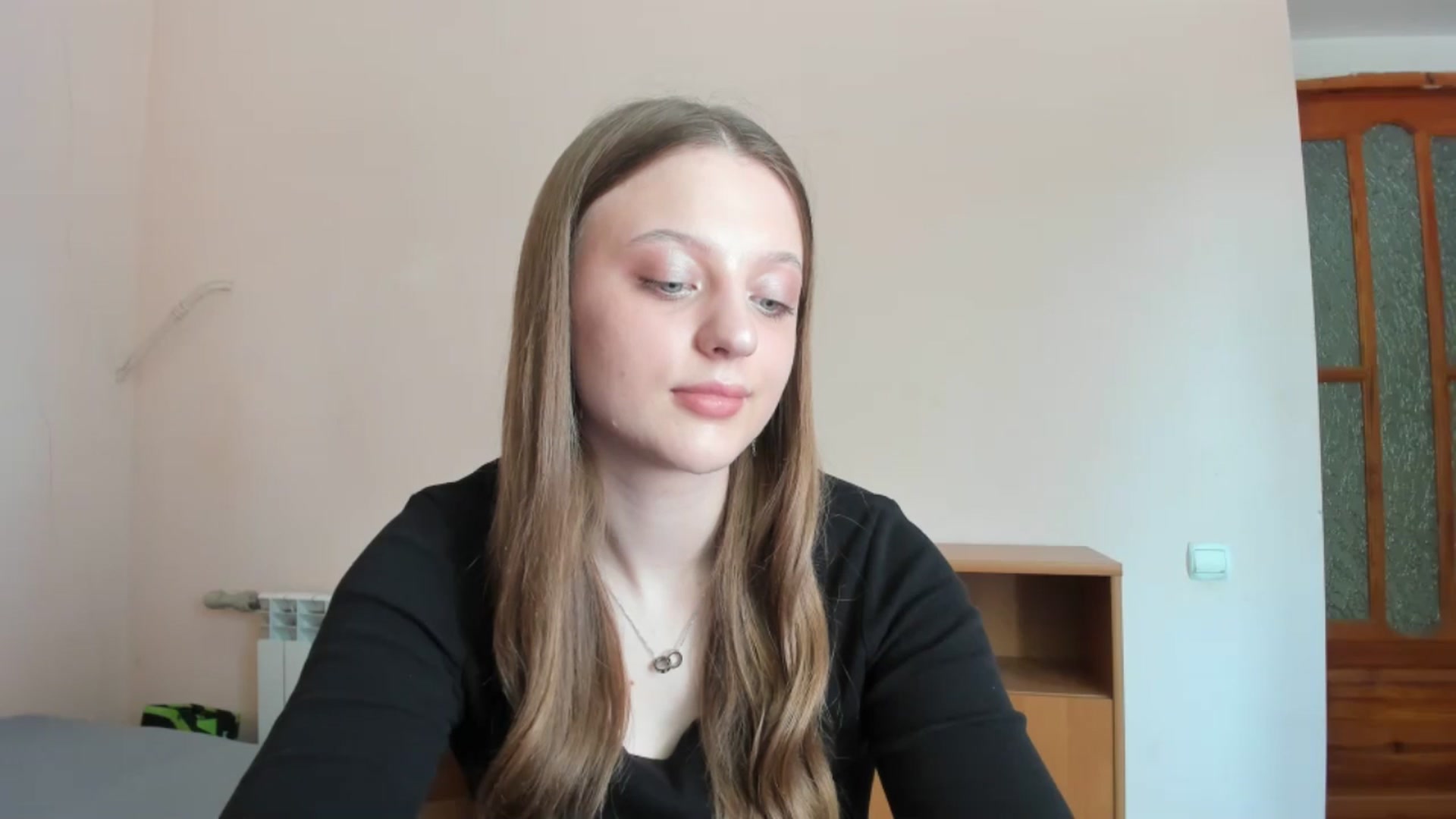 Gallery image thumbnail from Evalimi's myfreecams stream on, 06/08/2025, 13:15 image 19 of 20