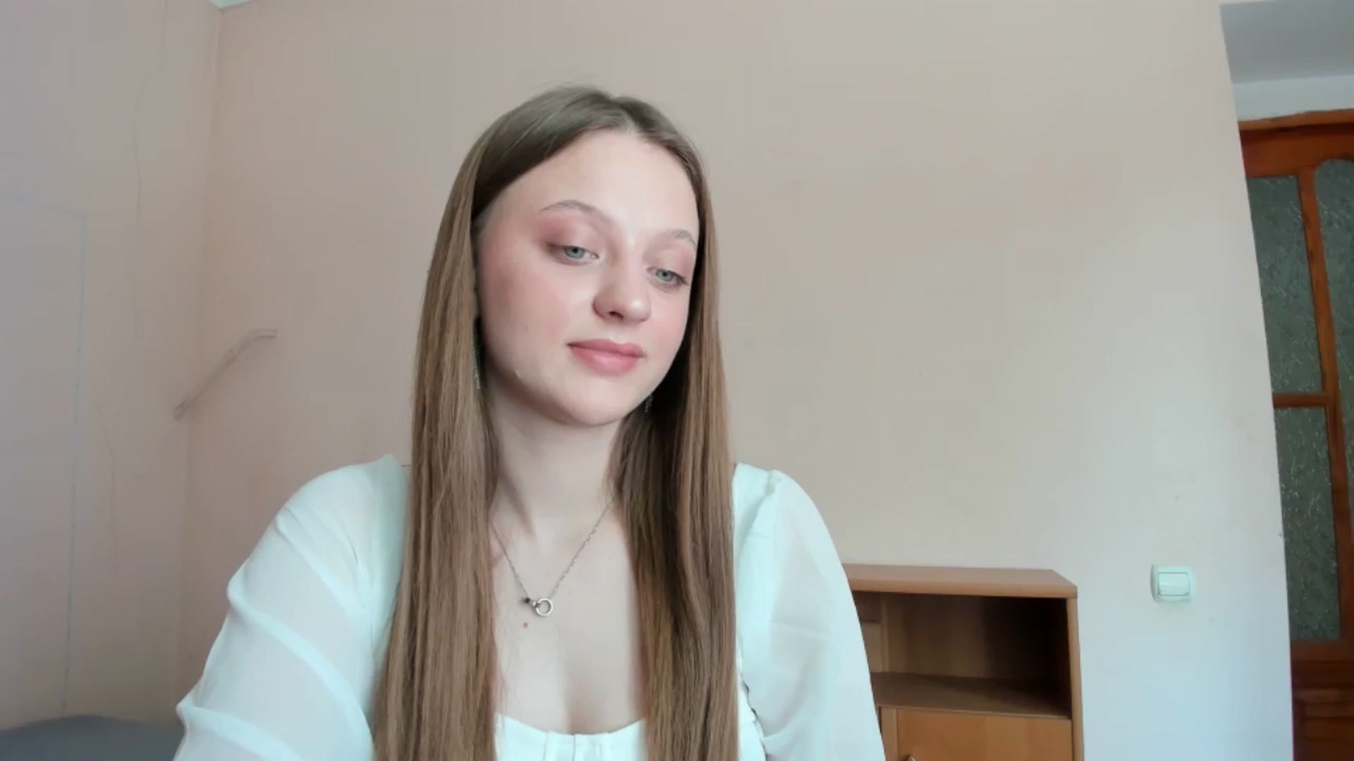 Gallery image thumbnail from Evalimi's myfreecams stream on, 06/10/2025, 12:37 image 11 of 20