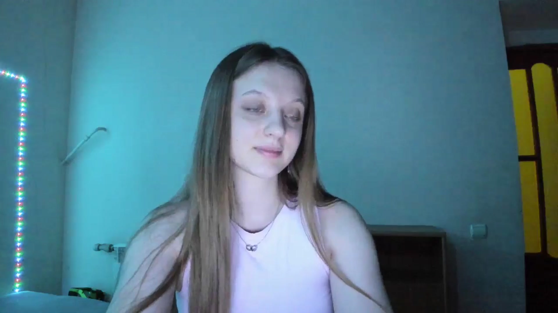 Gallery image thumbnail from Evalimi's myfreecams stream on, 06/10/2025, 20:14 image 17 of 20
