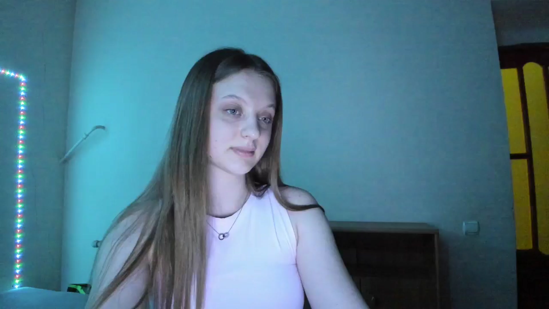Gallery image thumbnail from Evalimi's myfreecams stream on, 06/10/2025, 20:14 image 14 of 20