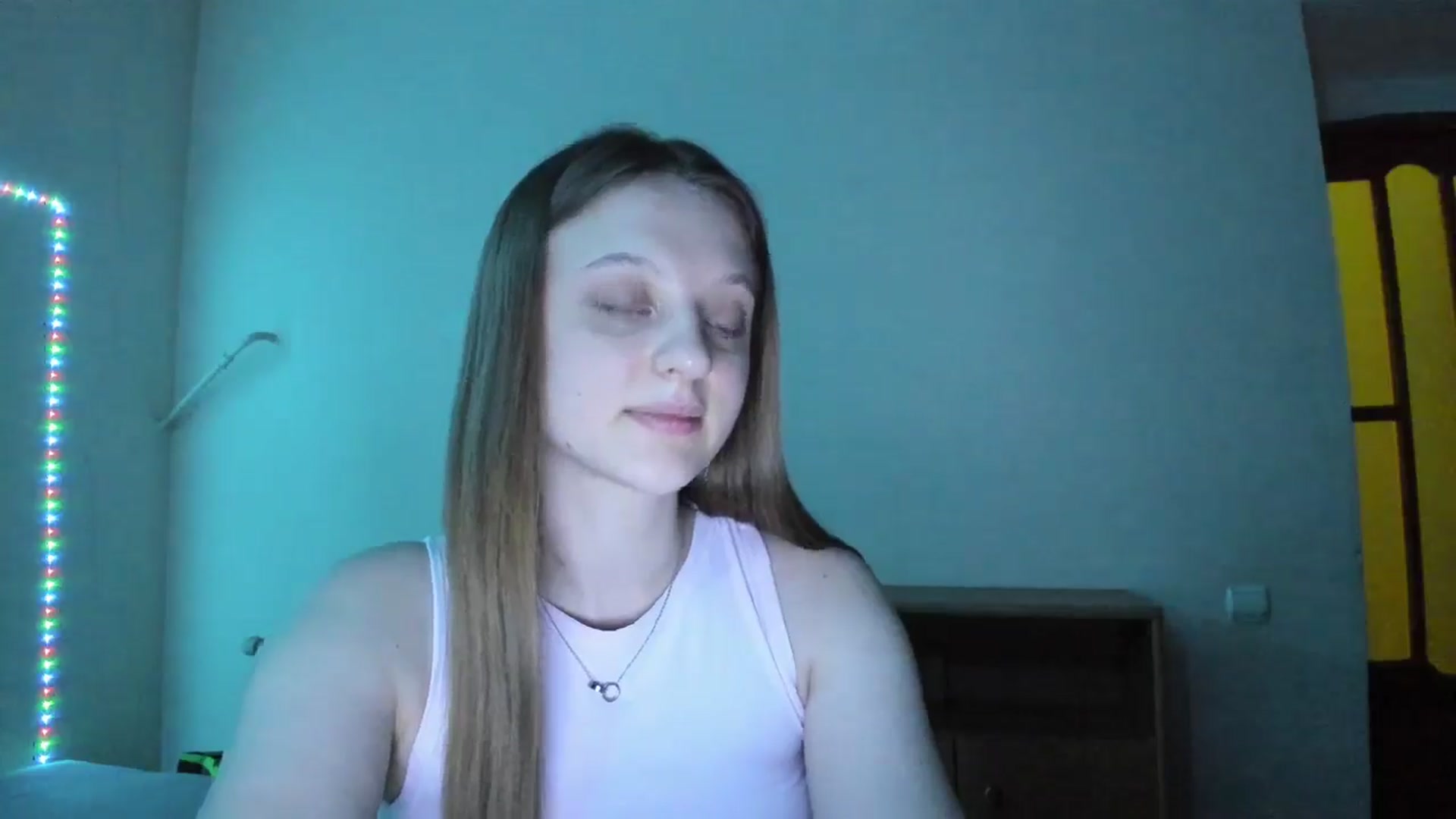 Gallery image thumbnail from Evalimi's myfreecams stream on, 06/10/2025, 20:14 image 5 of 20