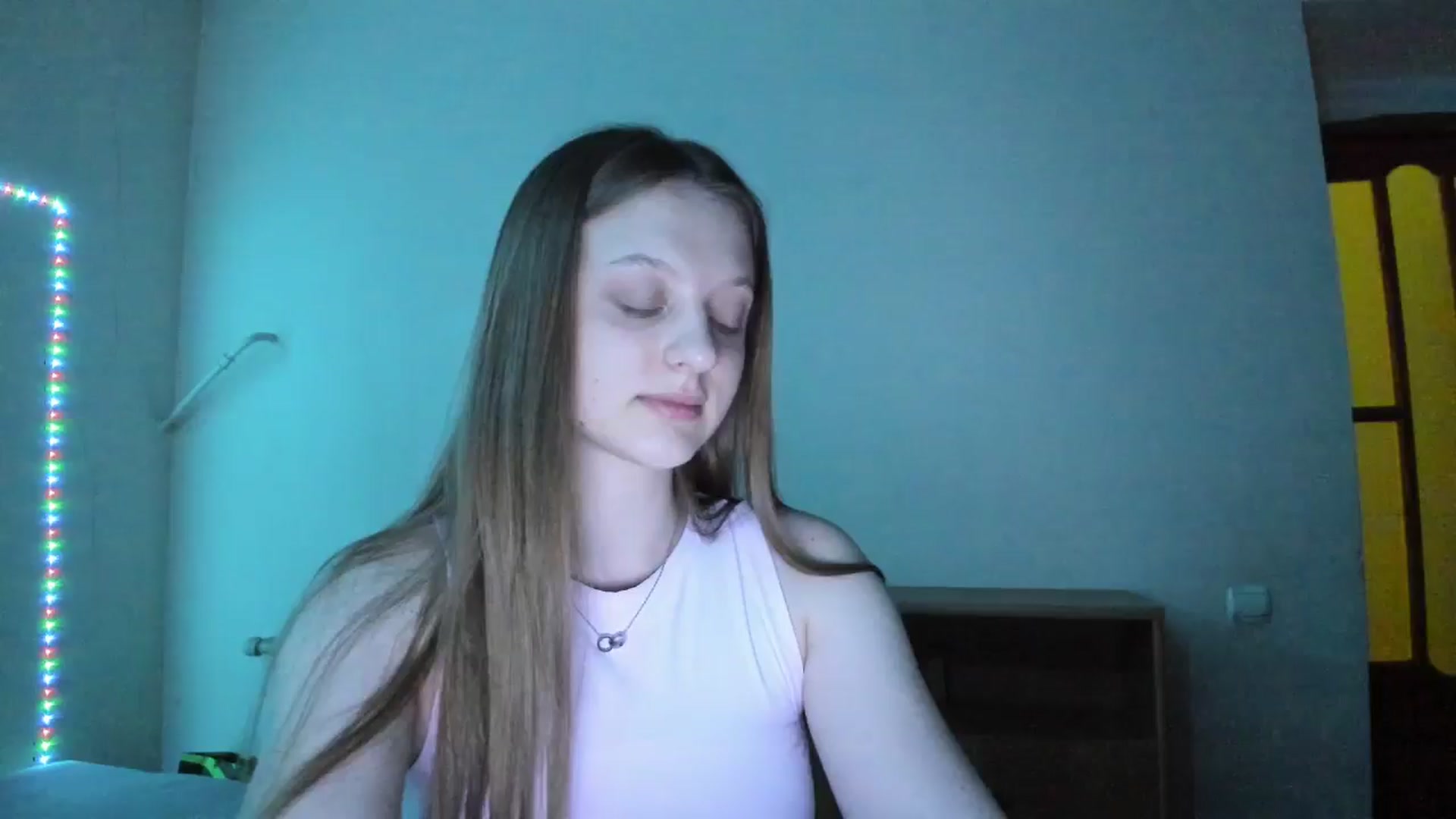Gallery image thumbnail from Evalimi's myfreecams stream on, 06/10/2025, 20:14 image 15 of 20