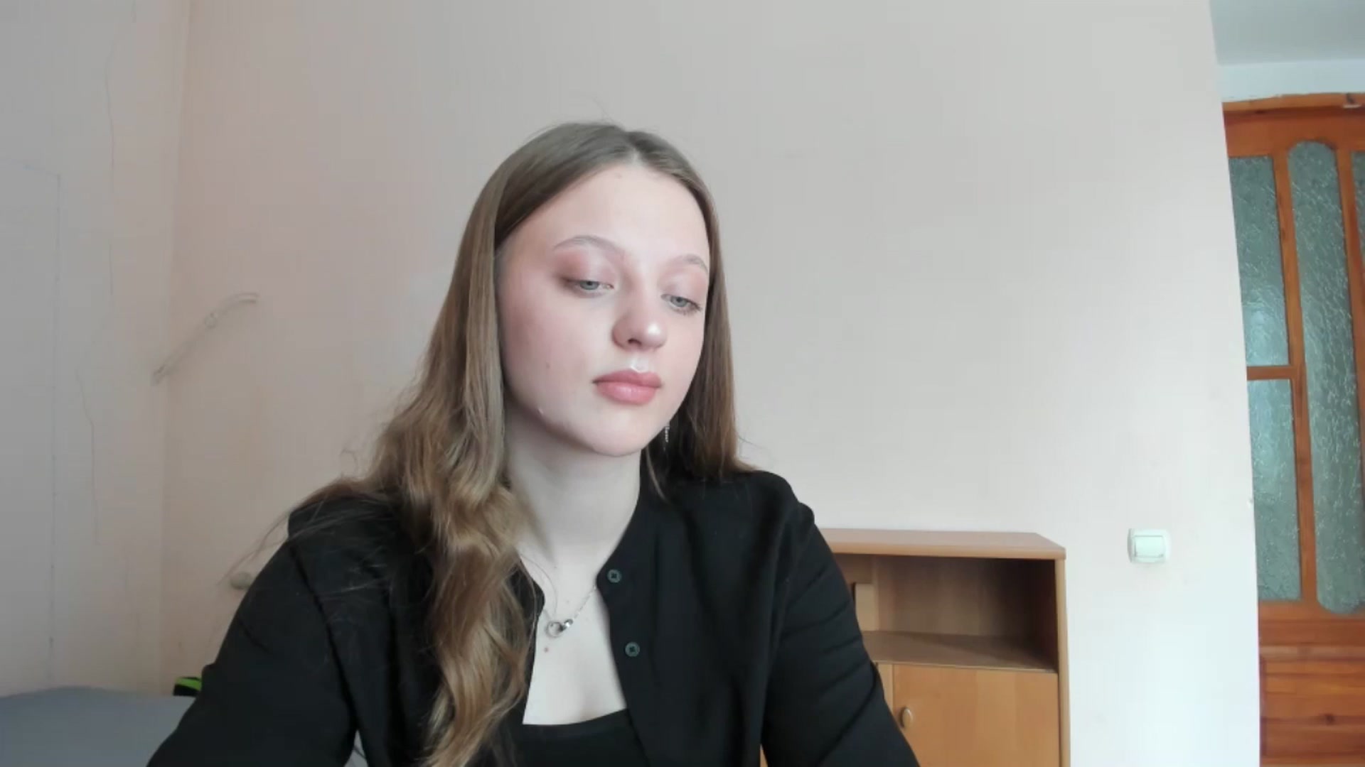Gallery image thumbnail from Evalimi's myfreecams stream on, 06/15/2025, 10:32 image 13 of 20
