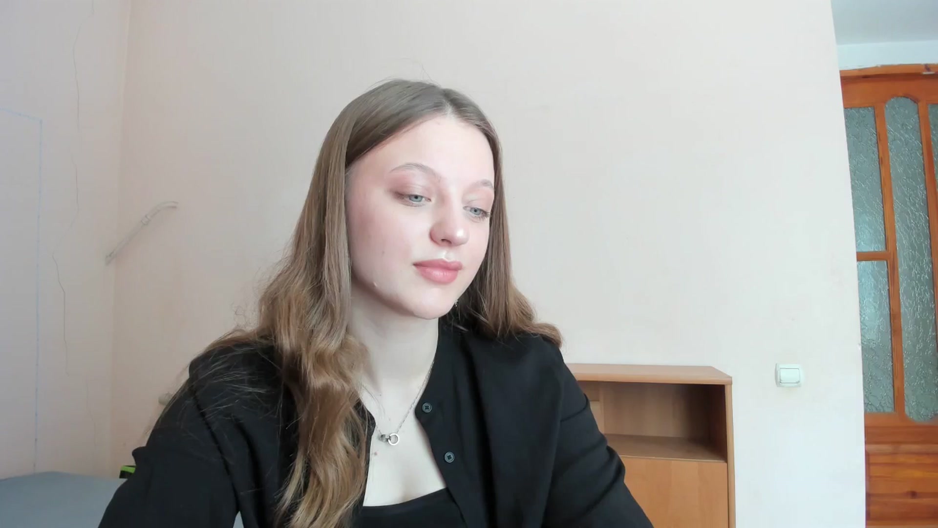 Gallery image thumbnail from Evalimi's myfreecams stream on, 06/15/2025, 10:32 image 4 of 20