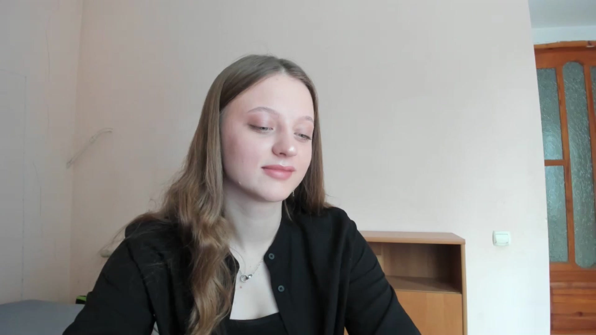 Gallery image thumbnail from Evalimi's myfreecams stream on, 06/15/2025, 10:32 image 17 of 20