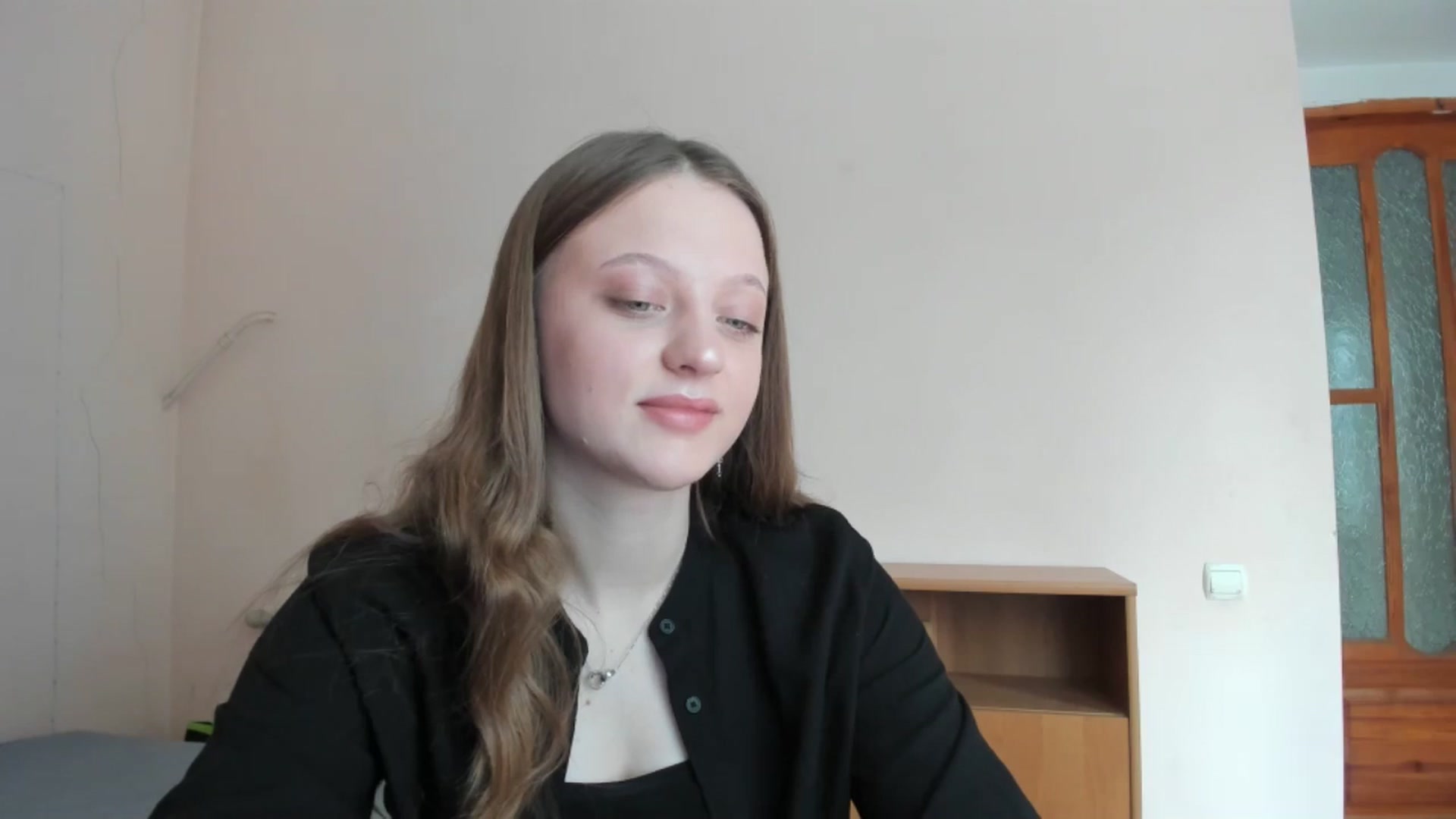 Gallery image thumbnail from Evalimi's myfreecams stream on, 06/15/2025, 10:32 image 18 of 20