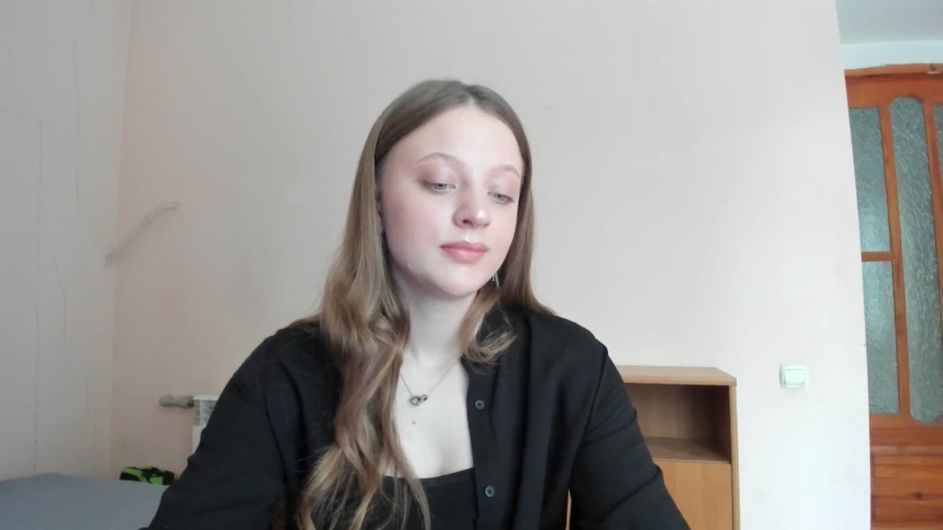 Gallery image thumbnail from Evalimi's myfreecams stream on, 06/15/2025, 11:20 image 16 of 20