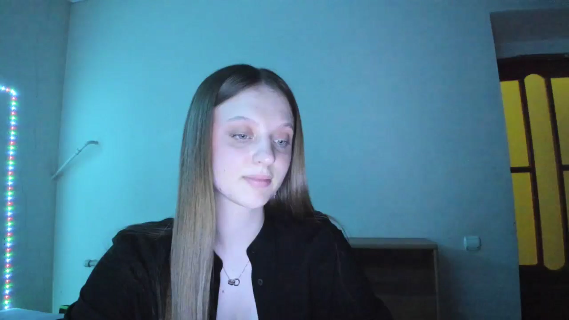 Gallery image thumbnail from Evalimi's myfreecams stream on, 06/16/2025, 20:00 image 2 of 20