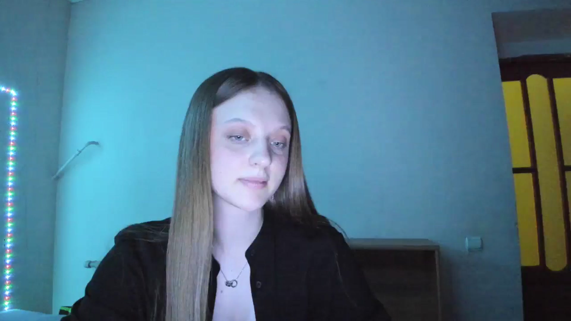 Gallery image thumbnail from Evalimi's myfreecams stream on, 06/16/2025, 20:00 image 6 of 20