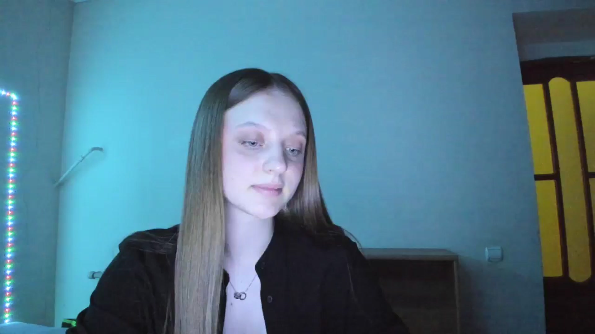 Gallery image thumbnail from Evalimi's myfreecams stream on, 06/16/2025, 20:00 image 15 of 20