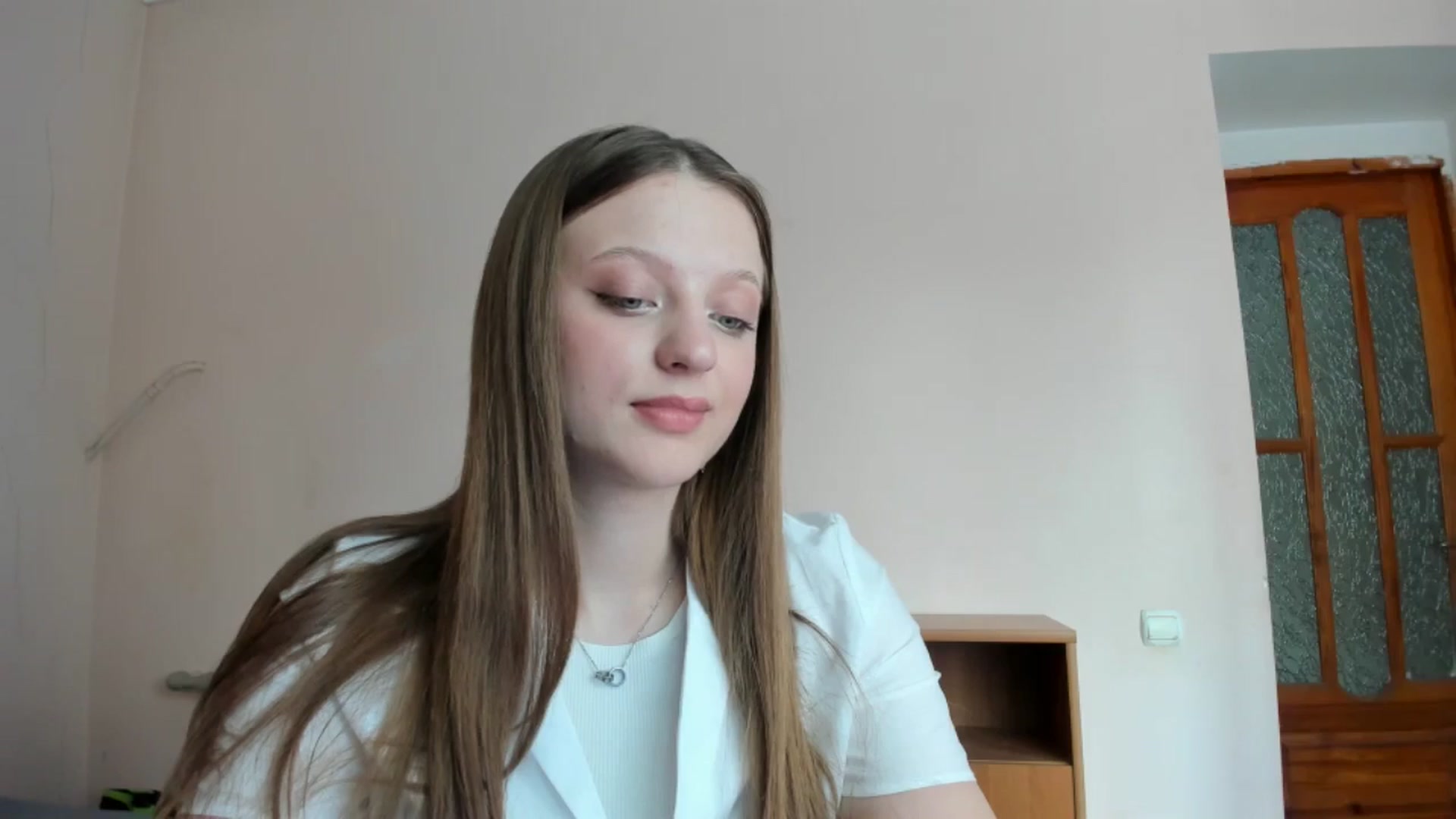 Gallery image thumbnail from Evalimi's myfreecams stream on, 06/17/2025, 12:33 image 19 of 20