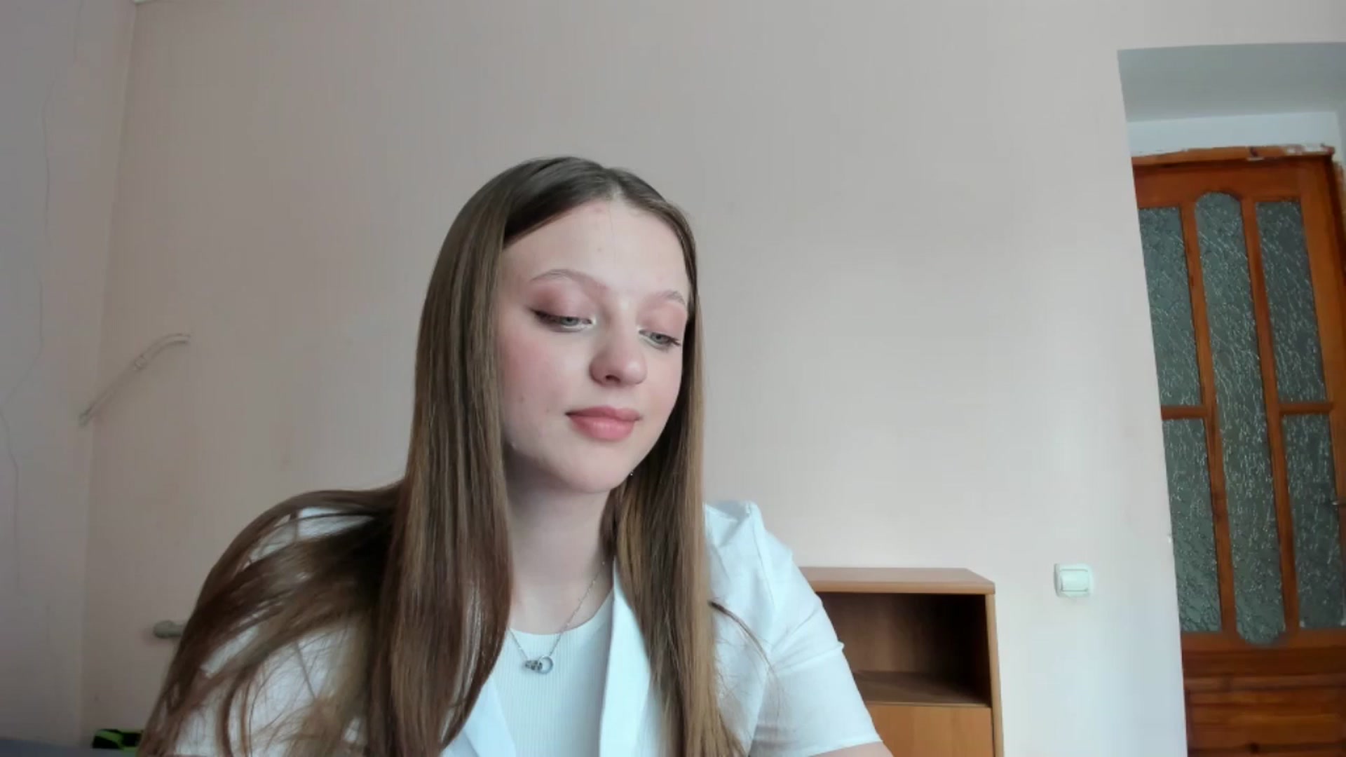 Gallery image thumbnail from Evalimi's myfreecams stream on, 06/17/2025, 12:33 image 17 of 20