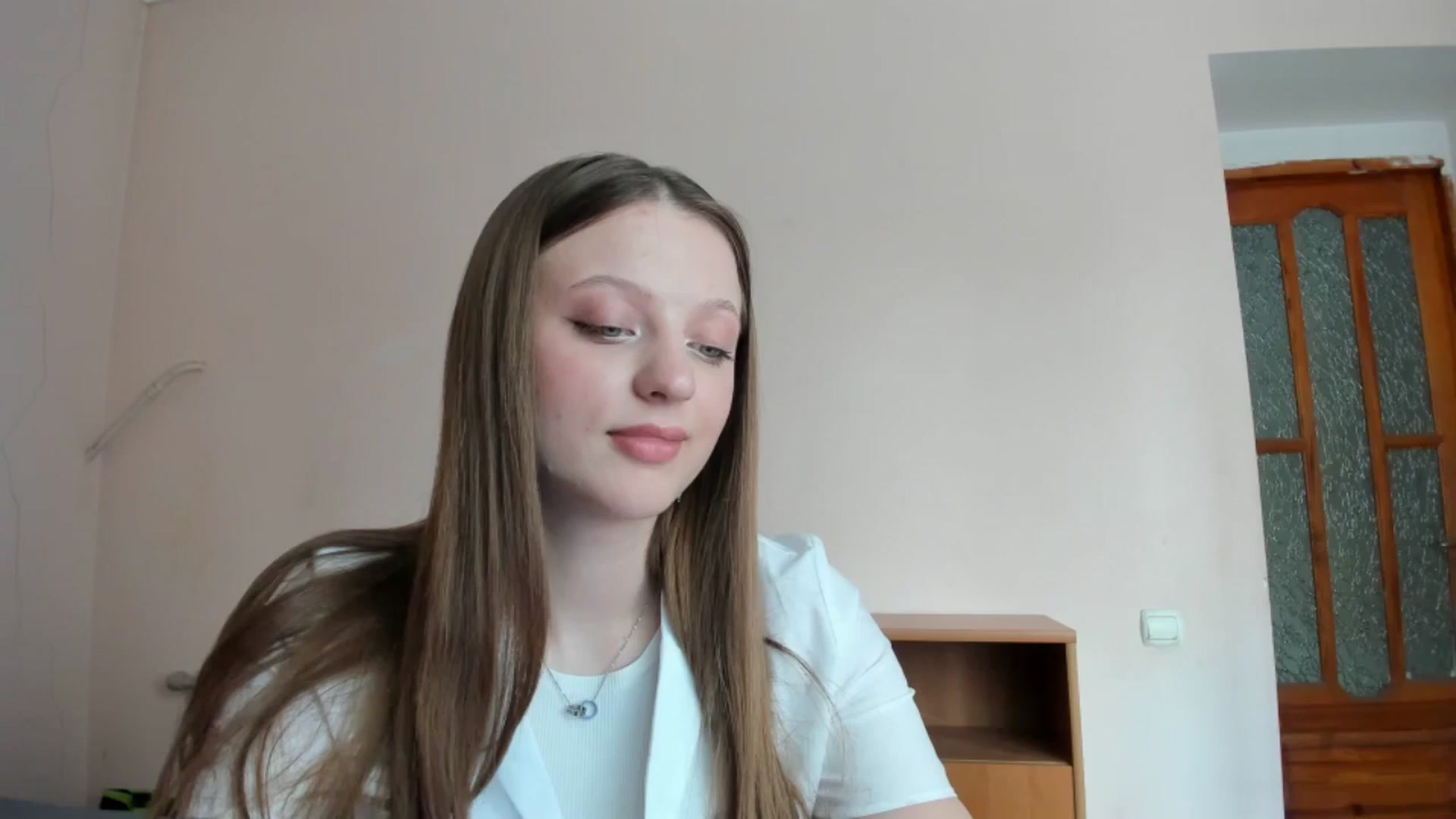 Gallery image thumbnail from Evalimi's myfreecams stream on, 06/17/2025, 12:33 image 16 of 20