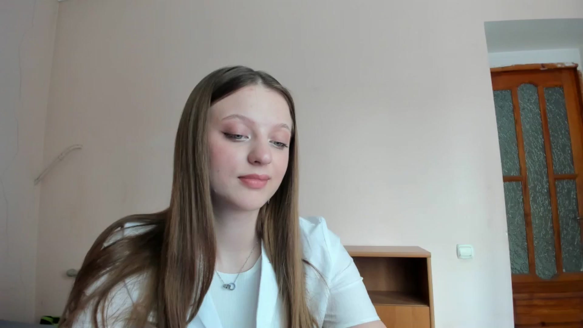 Gallery image thumbnail from Evalimi's myfreecams stream on, 06/17/2025, 12:33 image 18 of 20