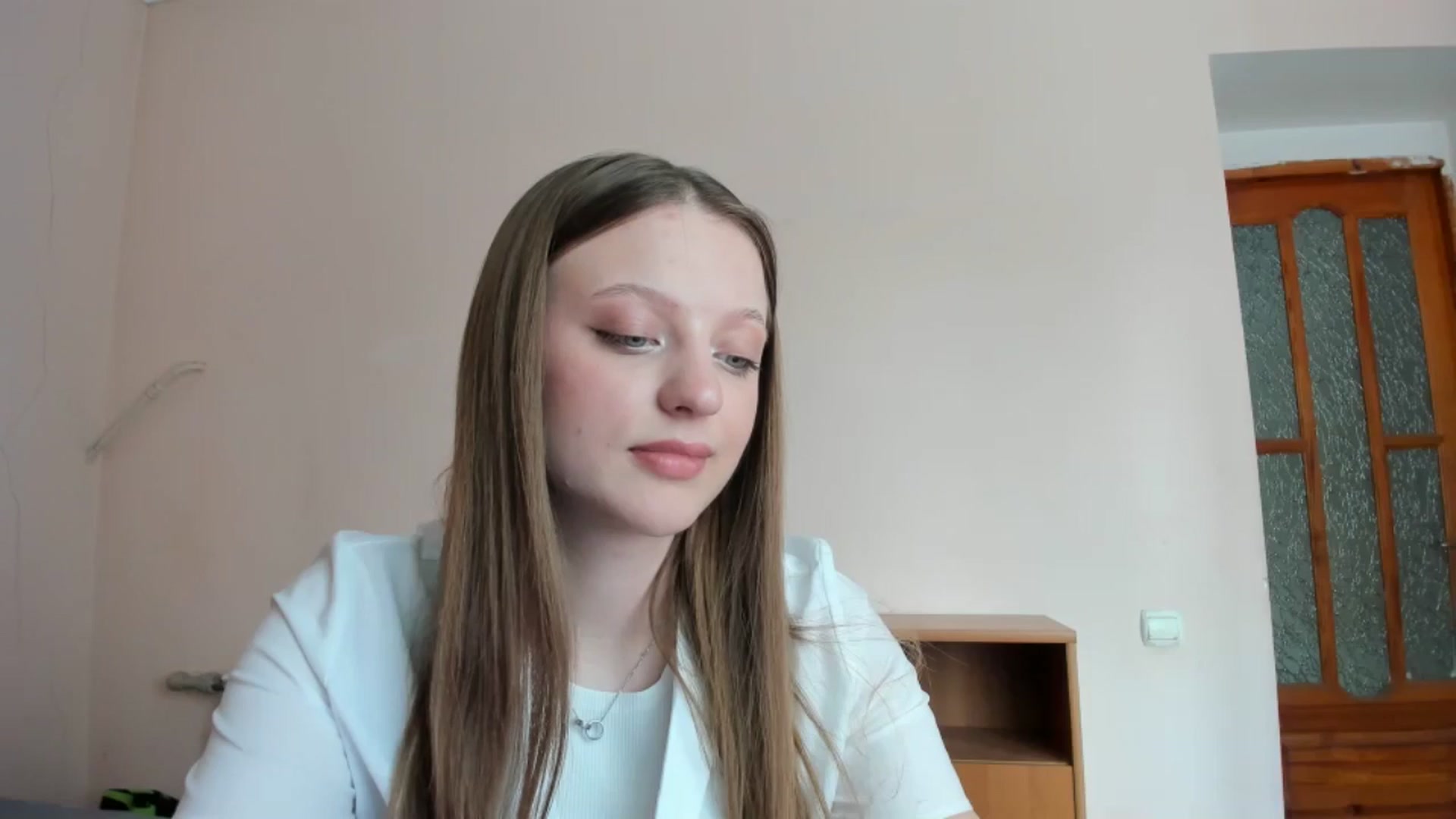 Gallery image thumbnail from Evalimi's myfreecams stream on, 06/17/2025, 12:33 image 8 of 20