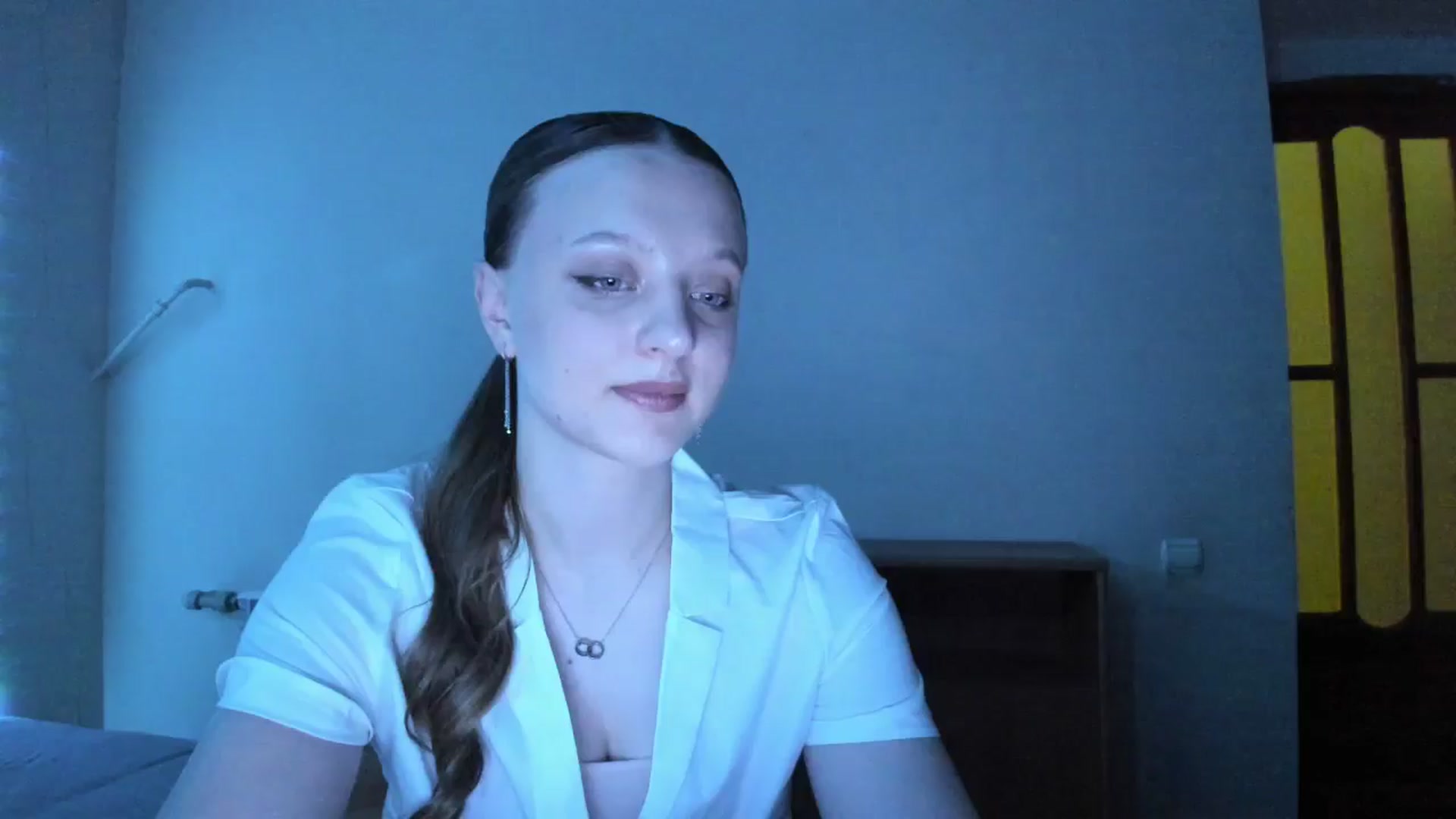 Gallery image thumbnail from Evalimi's myfreecams stream on, 06/19/2025, 21:27 image 7 of 20