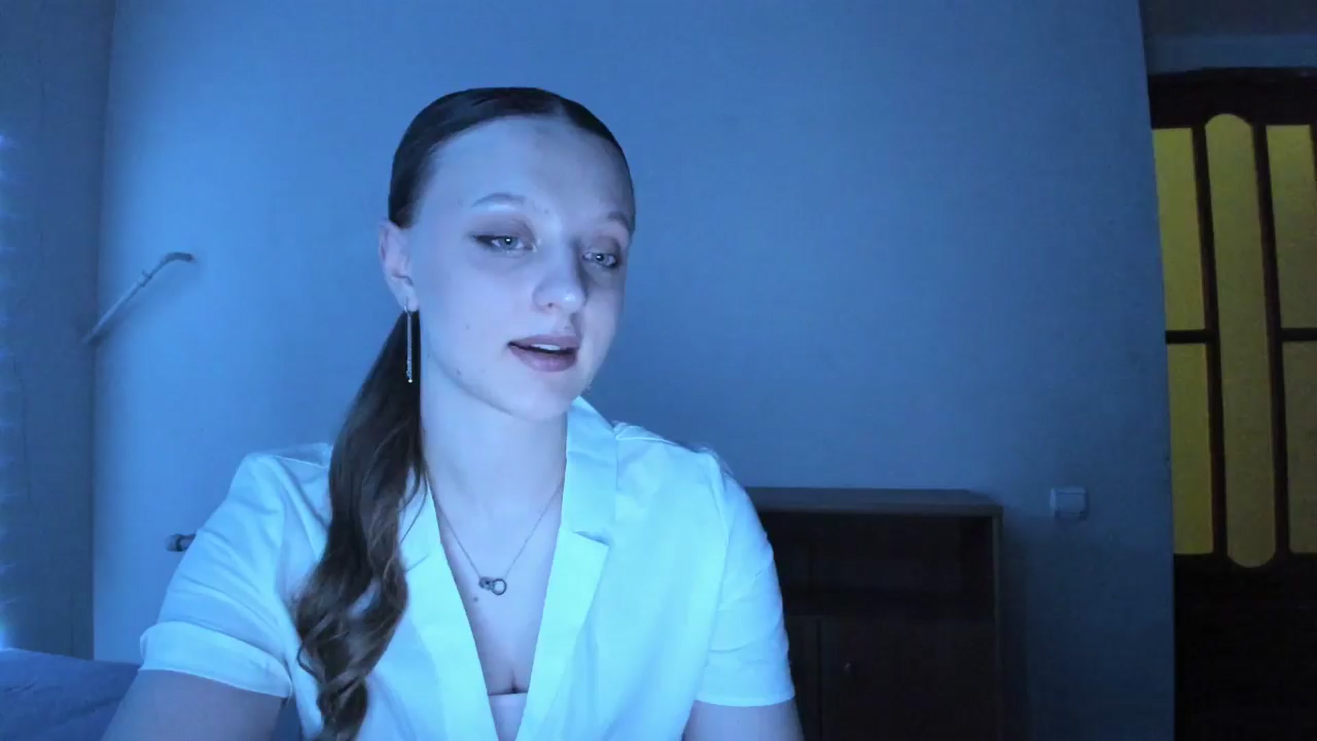Gallery image thumbnail from Evalimi's myfreecams stream on, 06/19/2025, 21:27 image 9 of 20