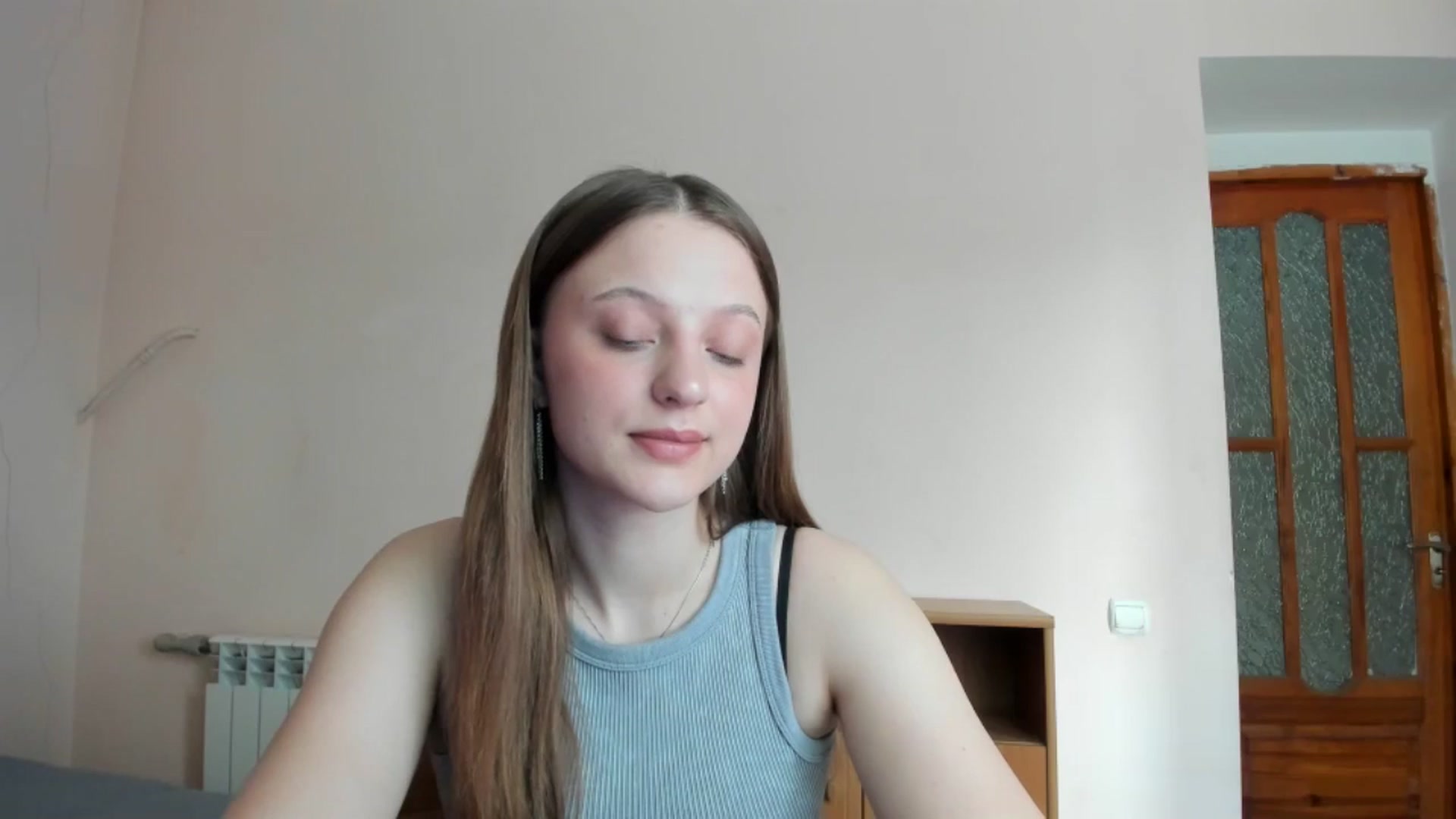 Gallery image thumbnail from Evalimi's myfreecams stream on, 06/21/2025, 13:56 image 11 of 20