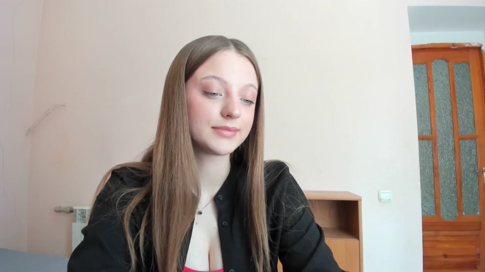 Gallery image thumbnail from Evalimi's myfreecams stream on, 06/22/2025, 11:41 image 2 of 20